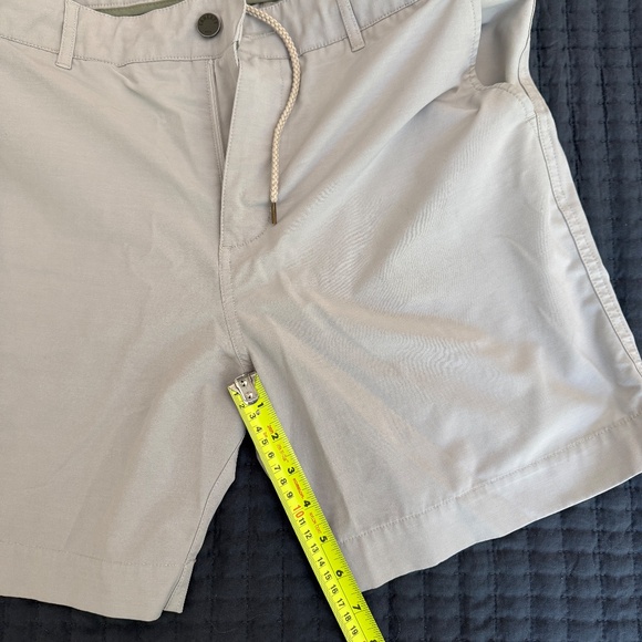 Faherty All-Day Shorts - Picture 4 of 4